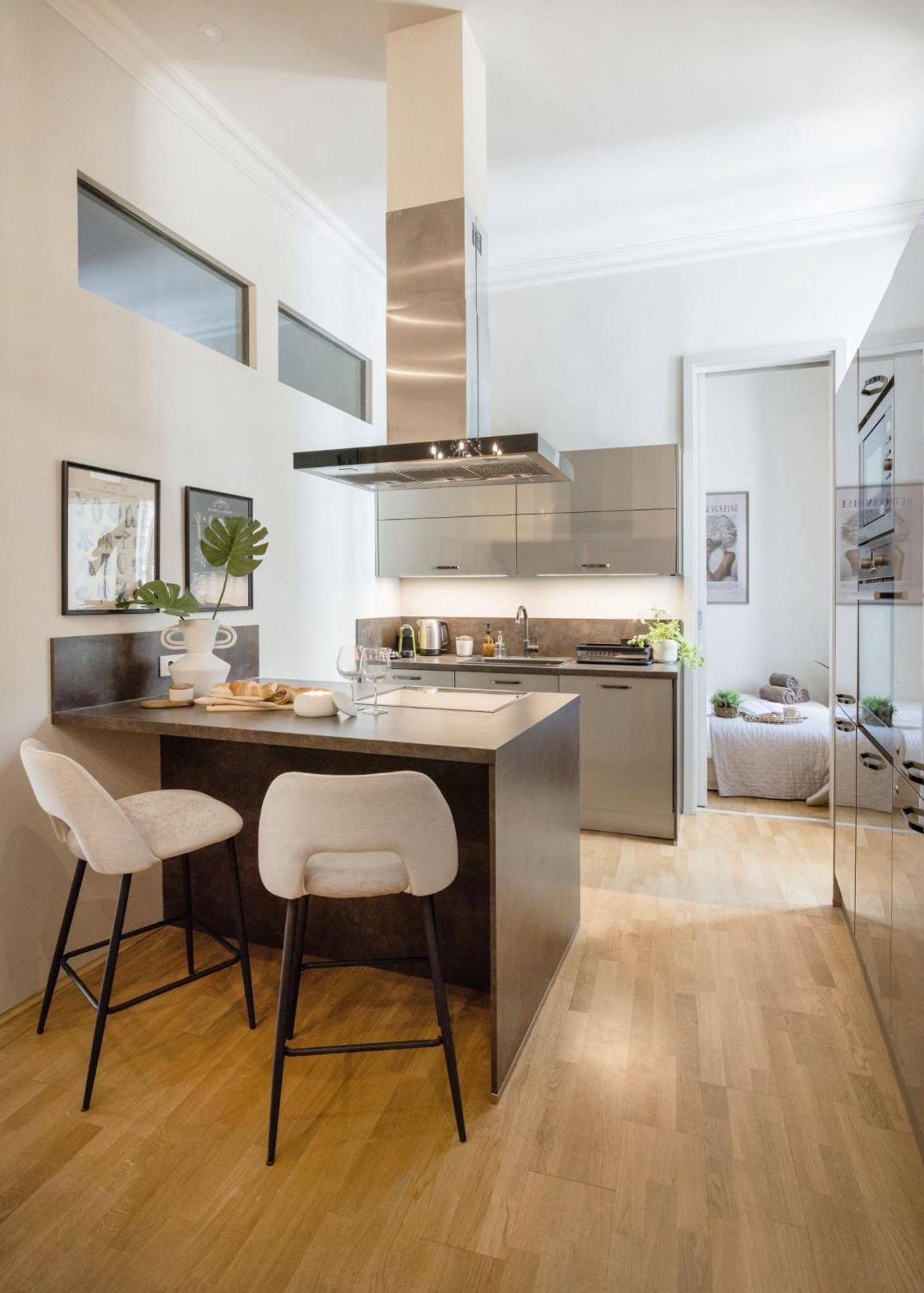Timeless Elegant Apartment By Opera House Budapest Bagian luar foto